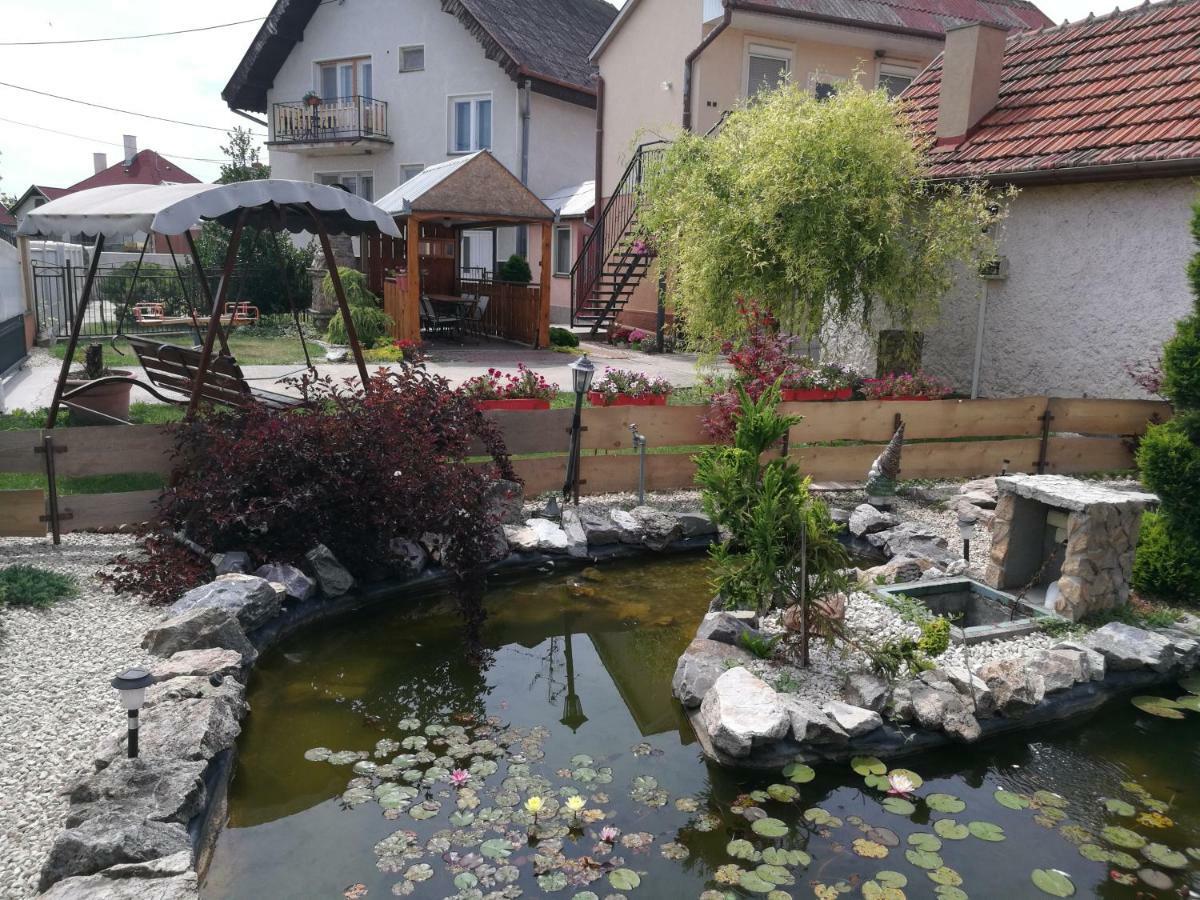Hodosi Apartman Apartment Velky Meder Exterior photo
